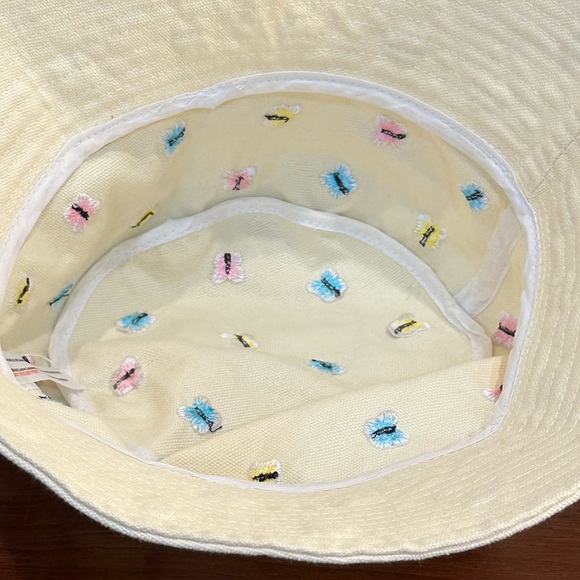 🌟HP🌟NWOT Urban Outfitters Butterfly Embroidered Yellow Canvas Bucket Hat - Picture 6 of 8
